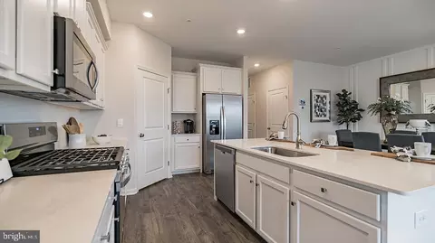 Kitchen - 409 Moore Rd, Wallingford, PA 19086 photo 2 of 2
