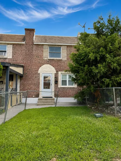 826 Delview Dr, Folcroft, PA 19032