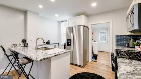 Entry Way - 4 3rd St, Brookhaven, PA 19015 photo 3 of 4