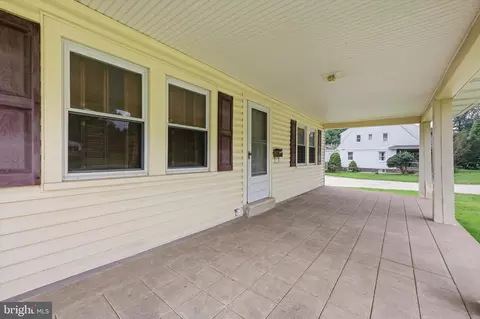 Exterior - 341 N Rolling Rd, Springfield, PA 19064 photo 1 of 2