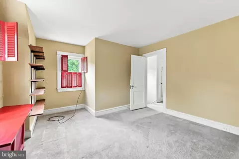 Bedroom - 341 N Rolling Rd, Springfield, PA 19064 photo 2 of 4
