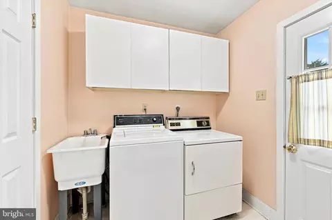 Other - 341 N Rolling Rd, Springfield, PA 19064 photo 2 of 4