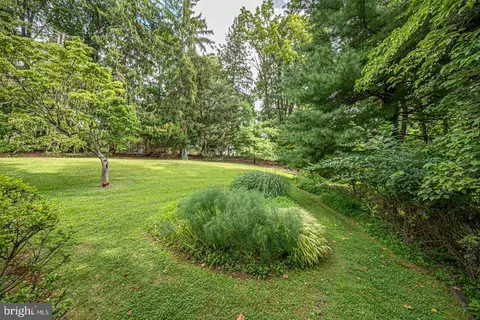 380 Sycamore Mills Rd, Media, PA 19063