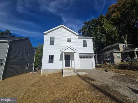 104 Elm Ave # A, Aston, PA 19014