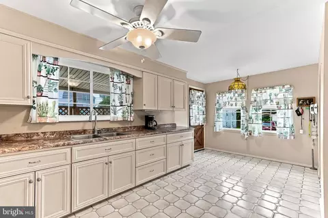 Entry Way - 3813 Currant, Boothwyn, PA 19061 photo 1 of 2