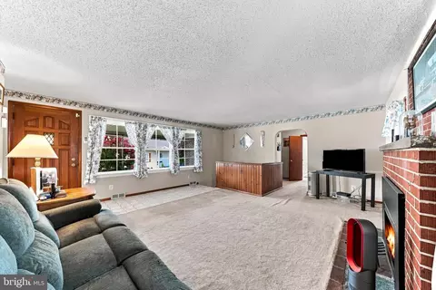 Living - 3813 Currant, Boothwyn, PA 19061 photo 4 of 4