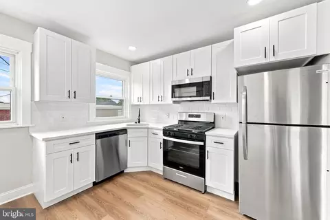 Kitchen - 245 Copley Rd, Darby, PA 19082 photo 2 of 3
