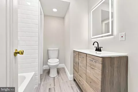 Bath - 245 Copley Rd, Darby, PA 19082 photo 1 of 1