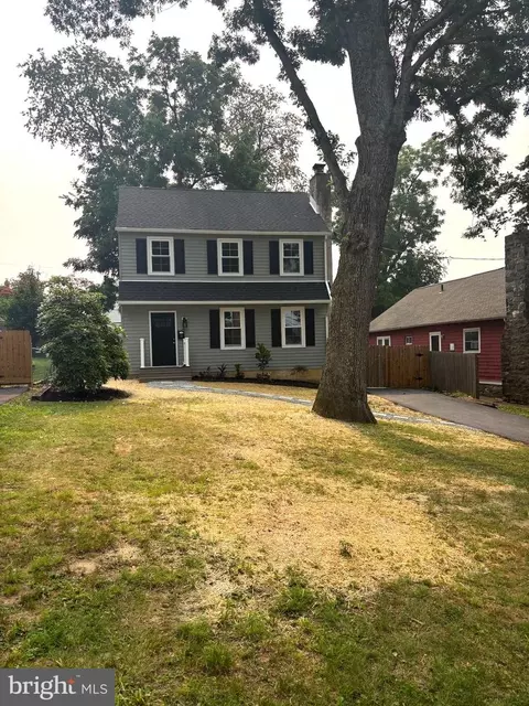 31 Berkley Rd, Broomall, PA 19008