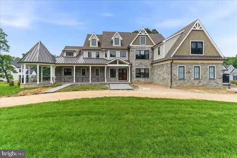 717 Featherbed Ln, Glen Mills, PA 19342