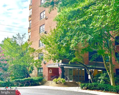 80 W Baltimore Ave #C404, Lansdowne, PA 19050