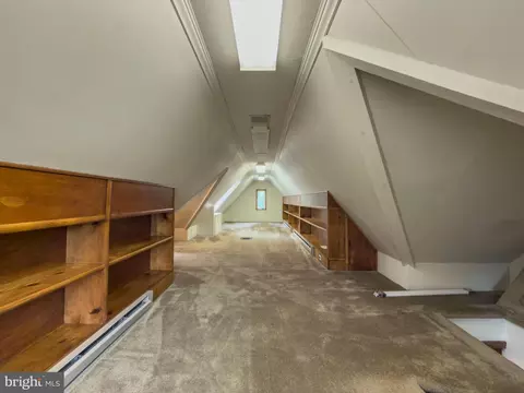 Entry Way - 556 Saint Davids Ave, Wayne, PA 19087 photo 6 of 7
