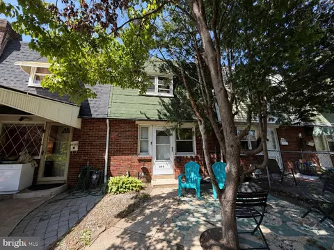 302 Springton Rd, Darby, PA 19082