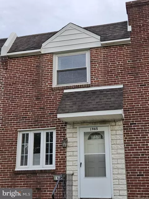 1965 Carter Rd, Folcroft, PA 19032