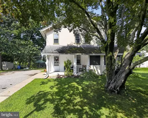 242 Elm Ave, Media, PA 19063