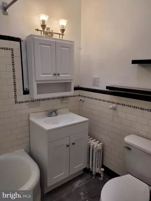 Bath - 7246 Brent Rd, Darby, PA 19082 photo 2 of 2