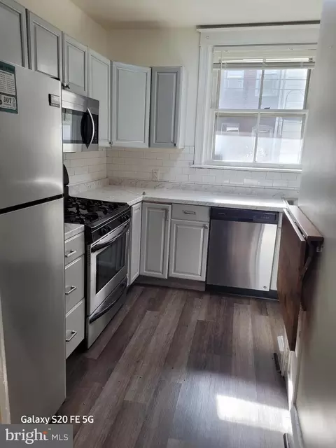 Kitchen - 7246 Brent Rd, Darby, PA 19082 photo 2 of 3