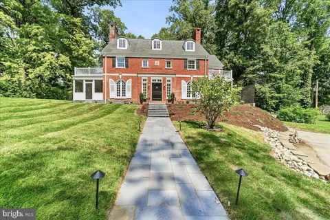 425 N Swarthmore Ave, Swarthmore, PA 19081