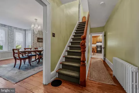 Entry Way - 2552 Naamans Crk, Upper Chichester, PA 19061 photo 1 of 10