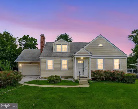 2831 Springfield Rd, Broomall, PA 19008
