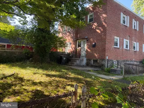 Exterior - 821 Beech Rd, Wallingford, PA 19086 photo 2 of 4