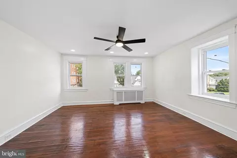 Living - 7226 Penarth Ave, Darby, PA 19082 photo 5 of 5