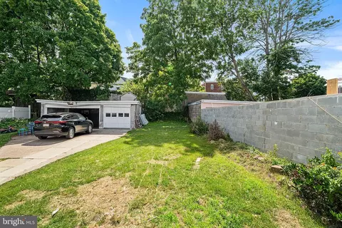 Exterior - 7226 Penarth Ave, Darby, PA 19082 photo 3 of 4