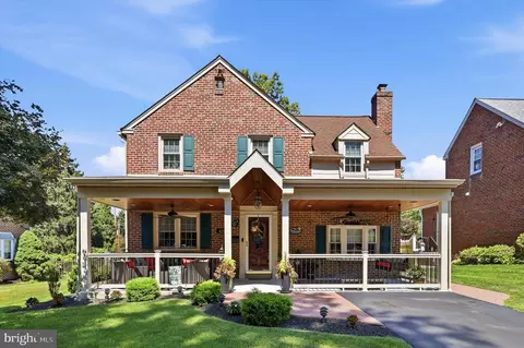 829 Terwood Rd, Drexel Hill, PA 19026
