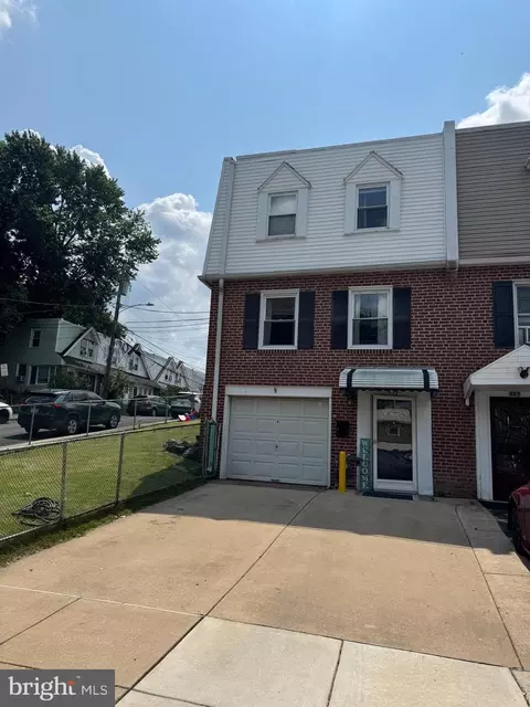 419 Arlington Ave, Darby, PA 19082