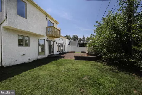 Exterior - 342 Northcroft Rd, Springfield, PA 19064 photo 5 of 8