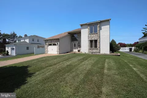 Exterior - 342 Northcroft Rd, Springfield, PA 19064 photo 2 of 8
