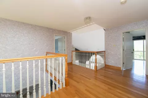 Entry Way - 342 Northcroft Rd, Springfield, PA 19064 photo 4 of 4