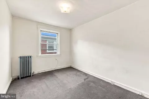 Bedroom - 81 S State Rd, Darby, PA 19082 photo 3 of 8