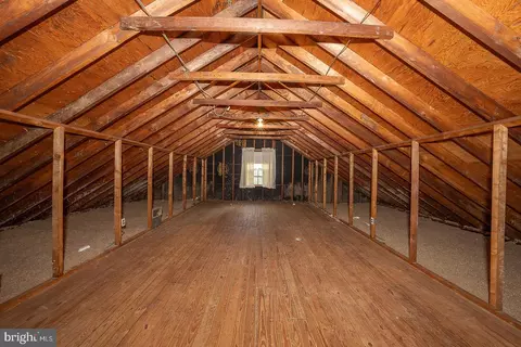 Entry Way - 738 Woodcrest Rd, Wayne, PA 19087 photo 3 of 3