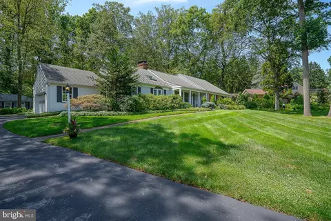 Exterior - 738 Woodcrest Rd, Wayne, PA 19087 photo 11 of 11