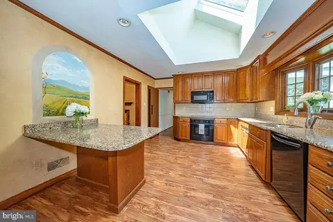 Kitchen - 738 Woodcrest Rd, Wayne, PA 19087 photo 2 of 2