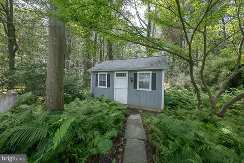 Exterior - 738 Woodcrest Rd, Wayne, PA 19087 photo 5 of 11