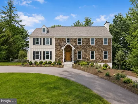 112 Hunt Valley Cir, Berwyn, PA 19312