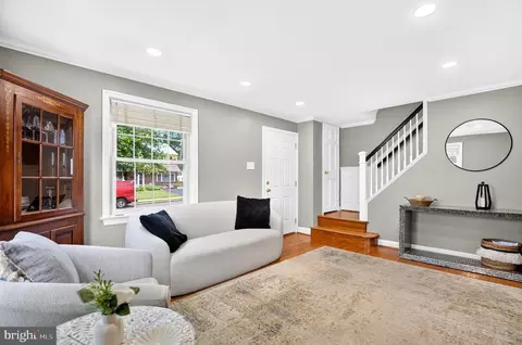 19 Harmil Rd, Broomall, PA 19008