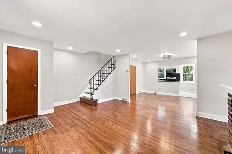 327 Greenwood Rd, Sharon Hill, PA 19079