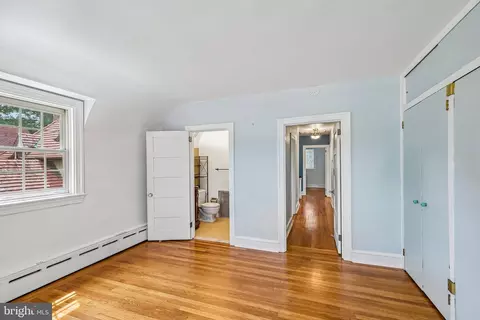 Entry Way - 12 Windsor Cir, Springfield, PA 19064 photo 4 of 4