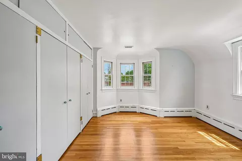 Bedroom - 12 Windsor Cir, Springfield, PA 19064 photo 1 of 8