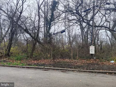 2320 Baldwin Ave, Holmes, PA 19043