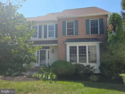 218 Hillsboro Mills Ln, Wallingford, PA 19086