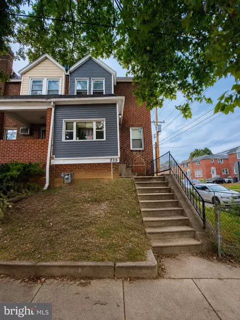 235 Laurel Rd, Sharon Hill, PA 19079