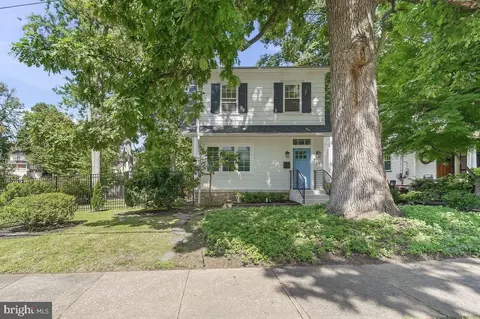 59 W Stewart Ave, Lansdowne, PA 19050