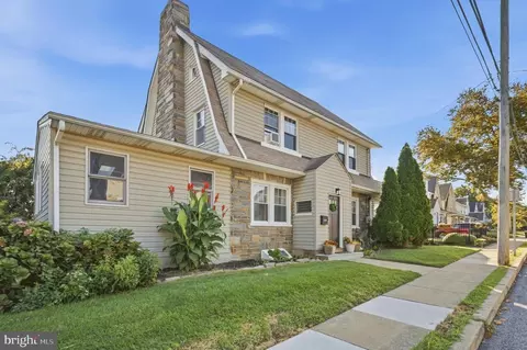 301 N Manoa Rd, Havertown, PA 19083
