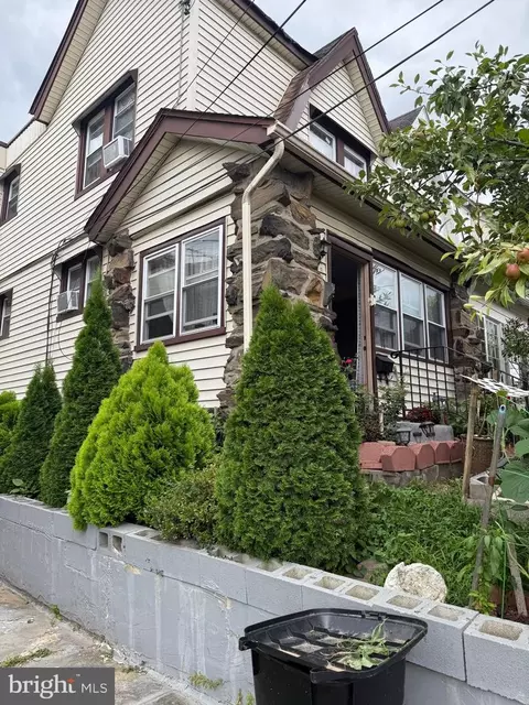 Exterior - 111 Oakley Rd, Darby, PA 19082 photo 3 of 4