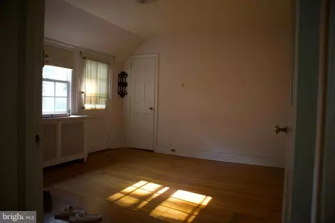 Bedroom - 514 Beverly Blvd, Darby, PA 19082 photo 2 of 5