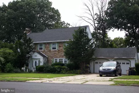 Exterior - 514 Beverly Blvd, Darby, PA 19082 photo 2 of 4